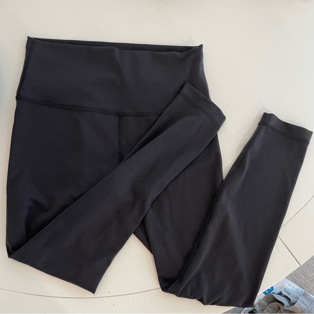 Lululemon high rise align 28in size 8 black
